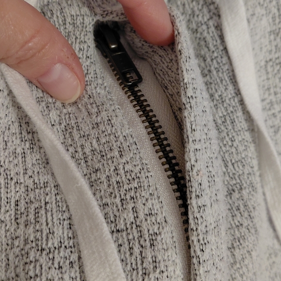 Orvis Gray Thick Joggers with Drawstring - Picture 6 of 9